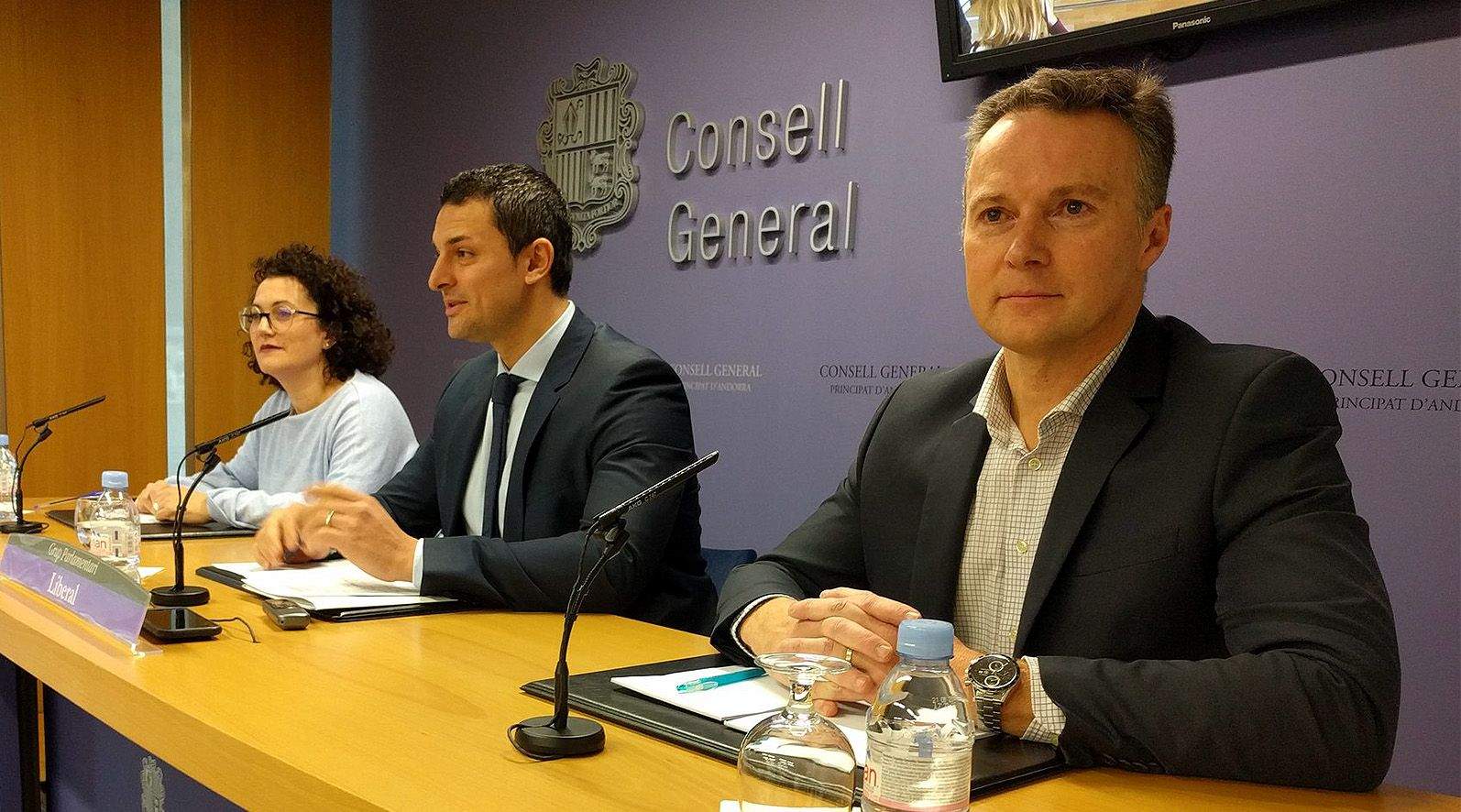 El ‘nou’ grup liberal lamenta el trencament però assegura que el partit està preparat i “hem decidit fer les coses diferents”