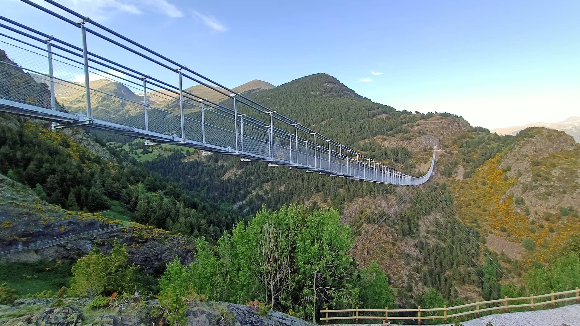 El pont tibetà de la vall del Riu.