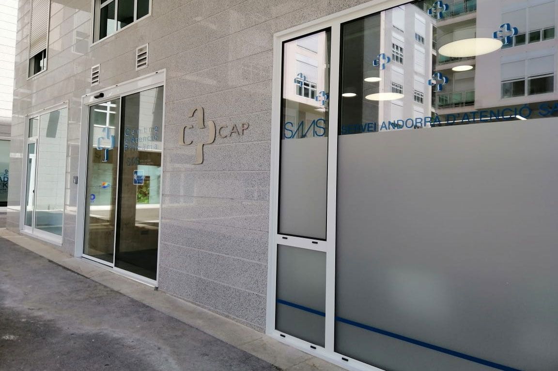 El CAP Santa Coloma és al complexe Prat Condal.