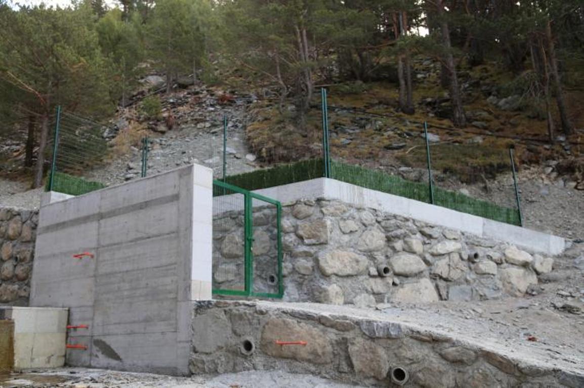 Un dels dipòsits d'aigua de la parròquia laurediana.