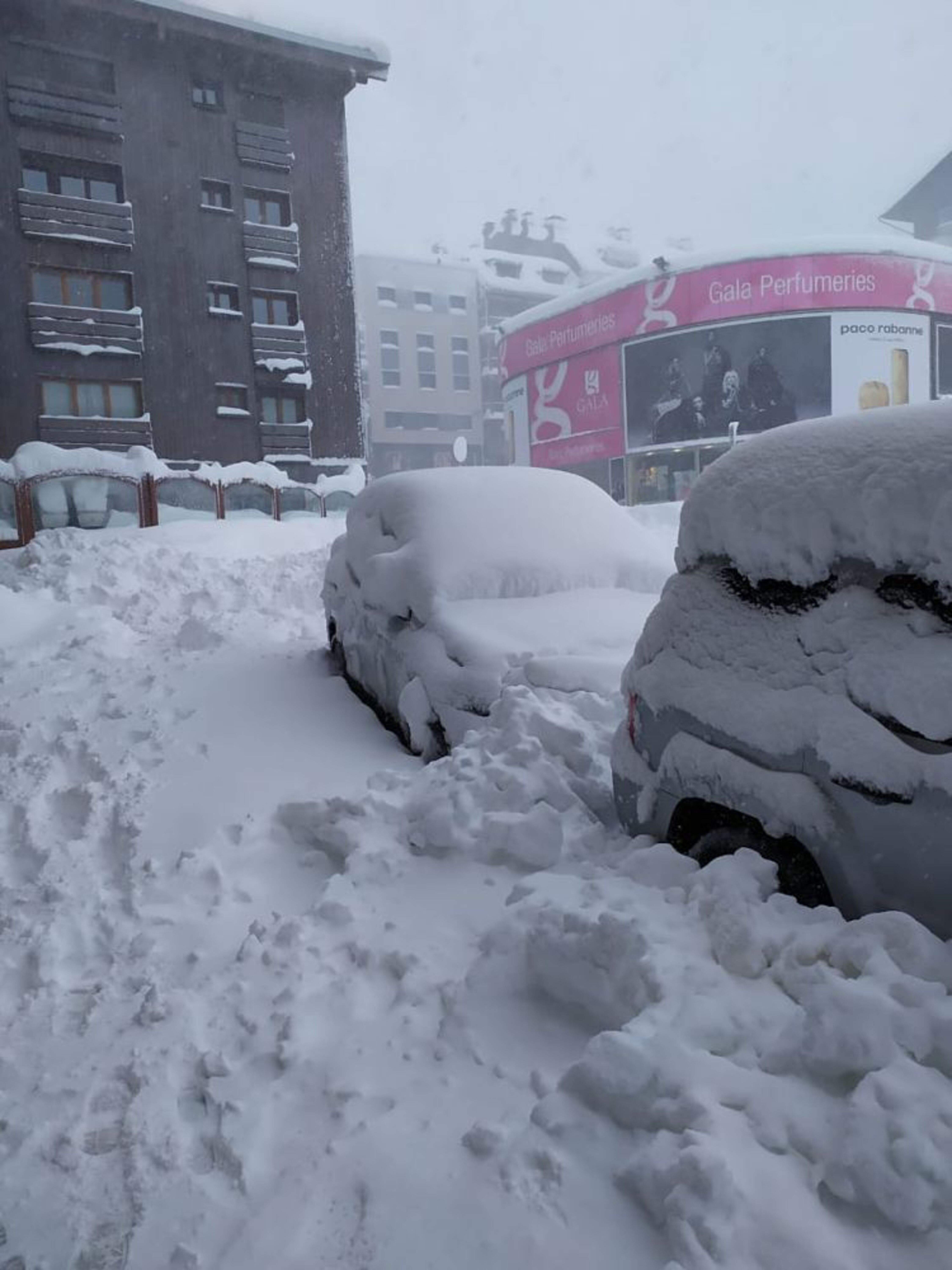 Nevada al Pas de la Casa.