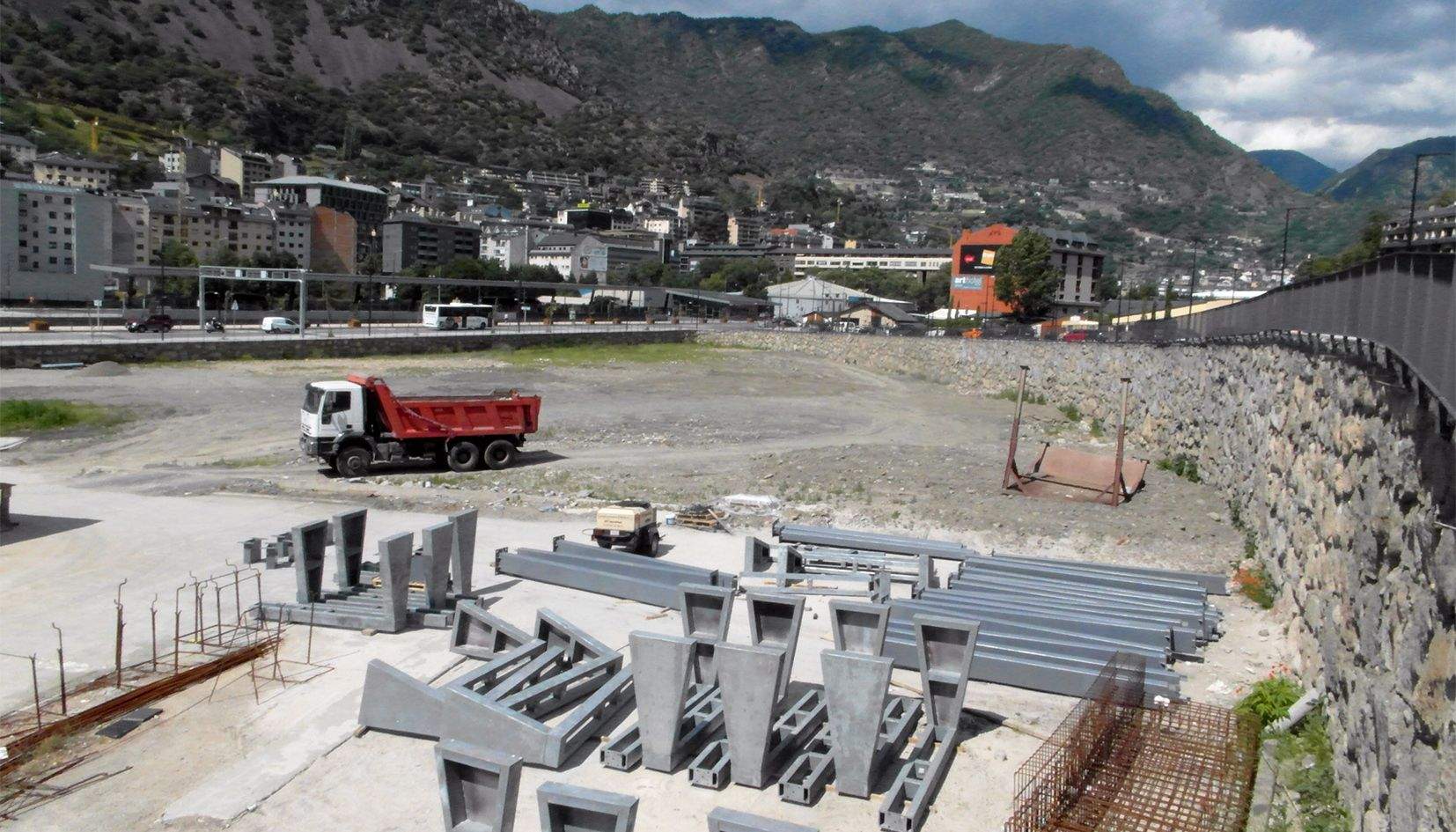 Una vista del terreny entre la rotonda de la Comella i la de Prada Casadet a tocar l'avinguda Tarragona.