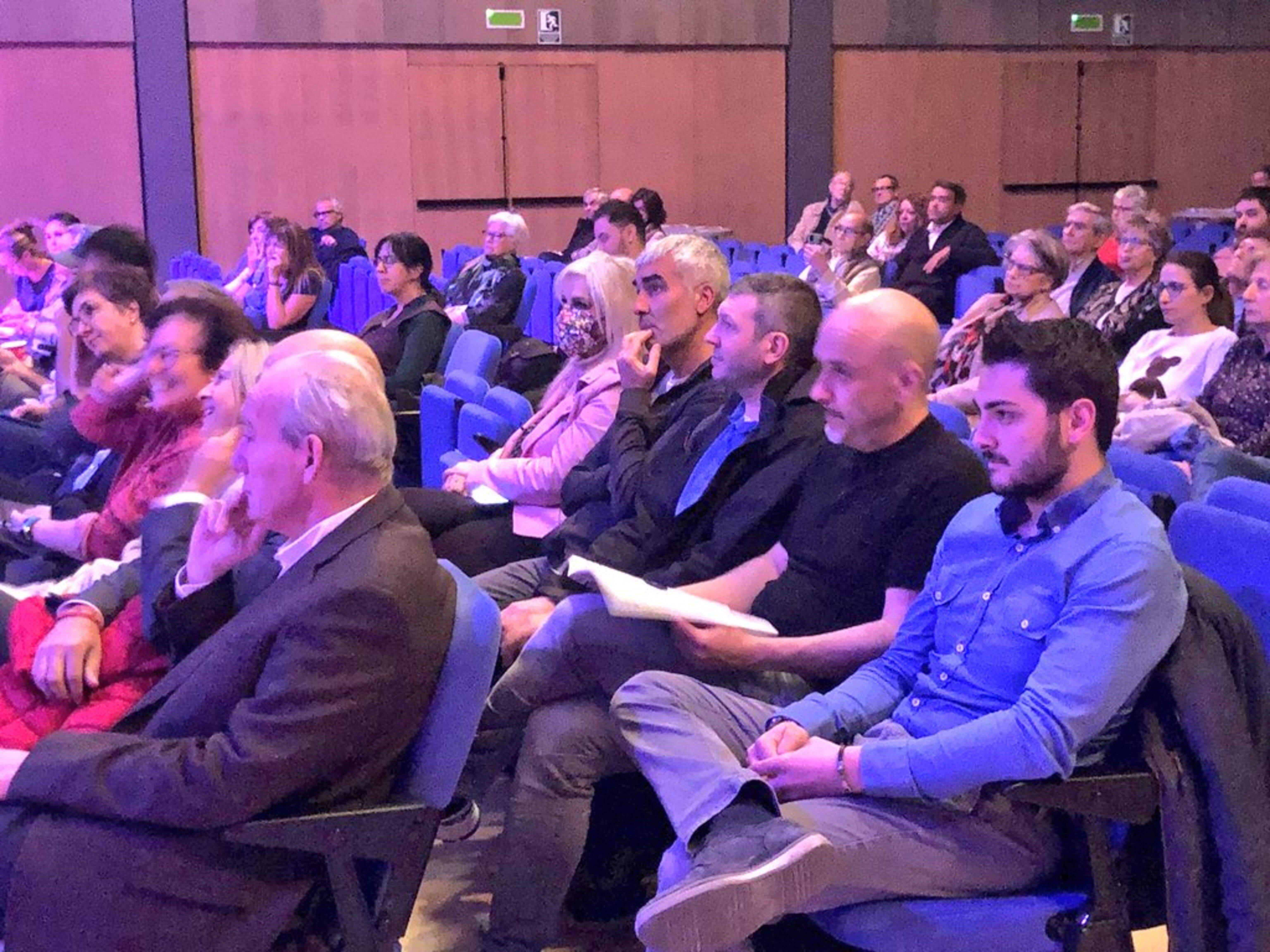 Membres del fins ara comitè parroquial liberal d'Escaldes a la reunió de poble de fa unes setmanes.