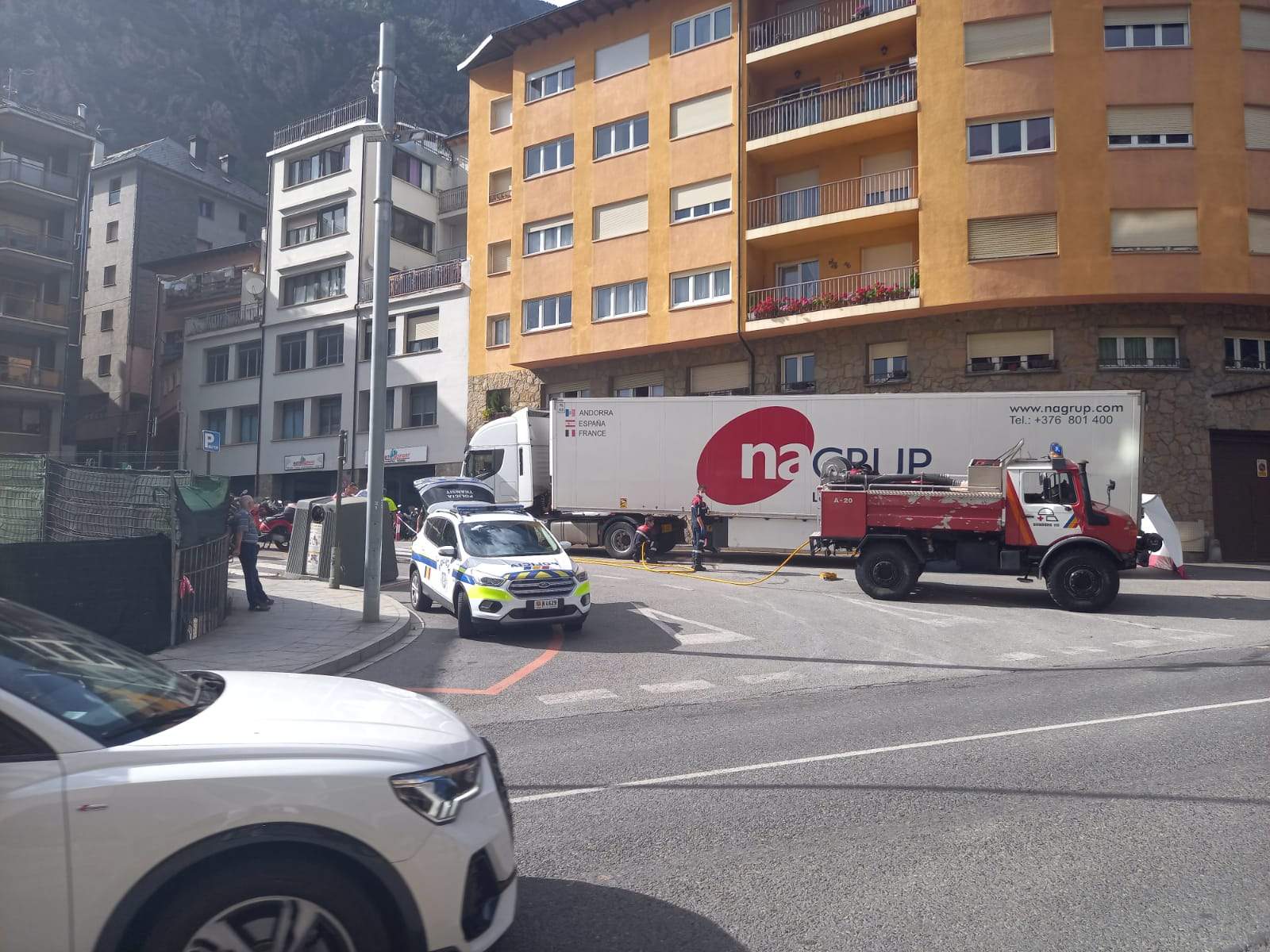 Lloc on van passar els fets, amb el camió implicat com a protagonista.