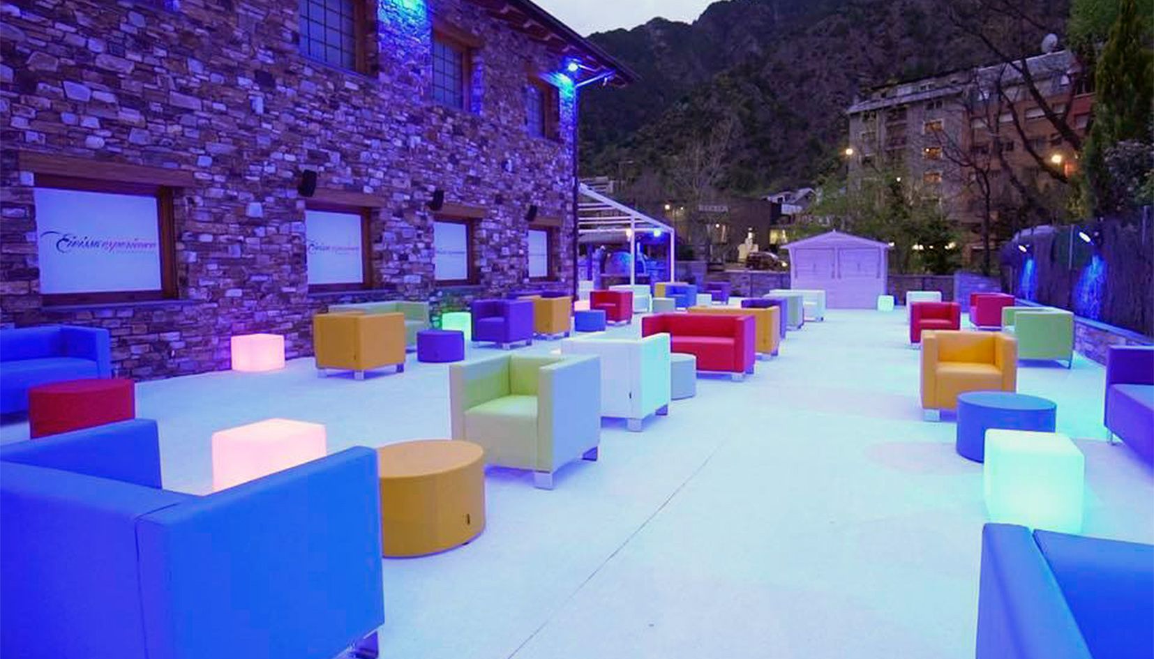 Terrassa de l'Eivissa Experience original, a les antigues instal·lacions del restaurant Pobladó.