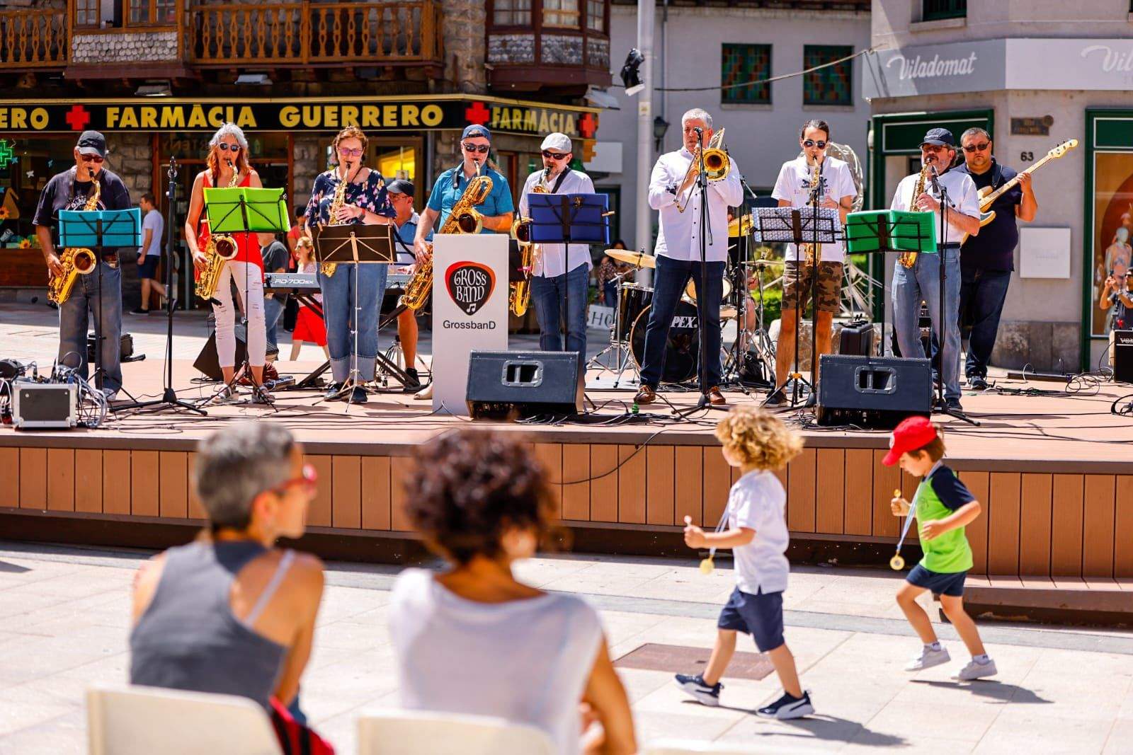 Un instant del vermut musical.