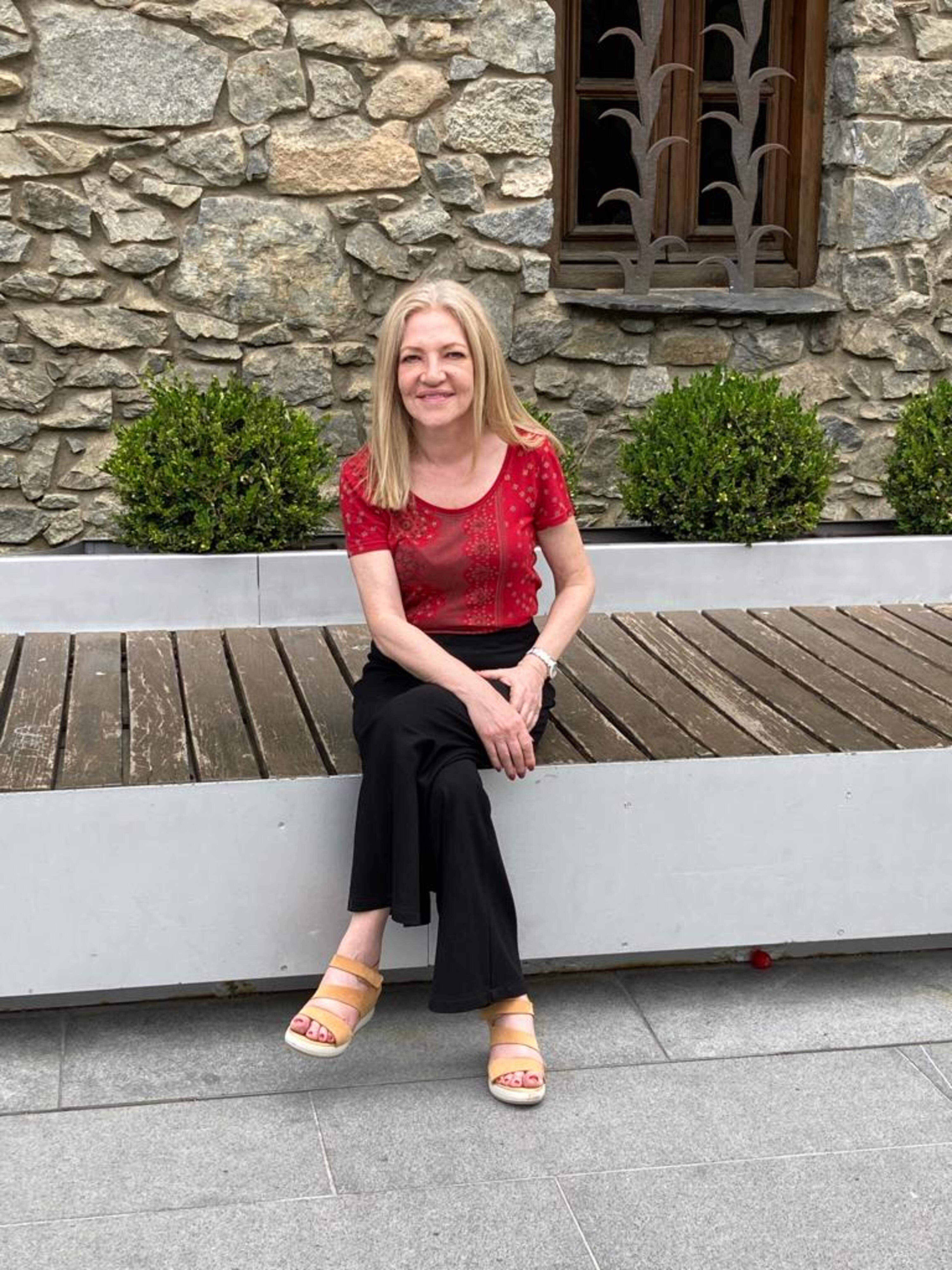 Jacqueline Caubet és funcionària del ministeri de Justícia i Interior.