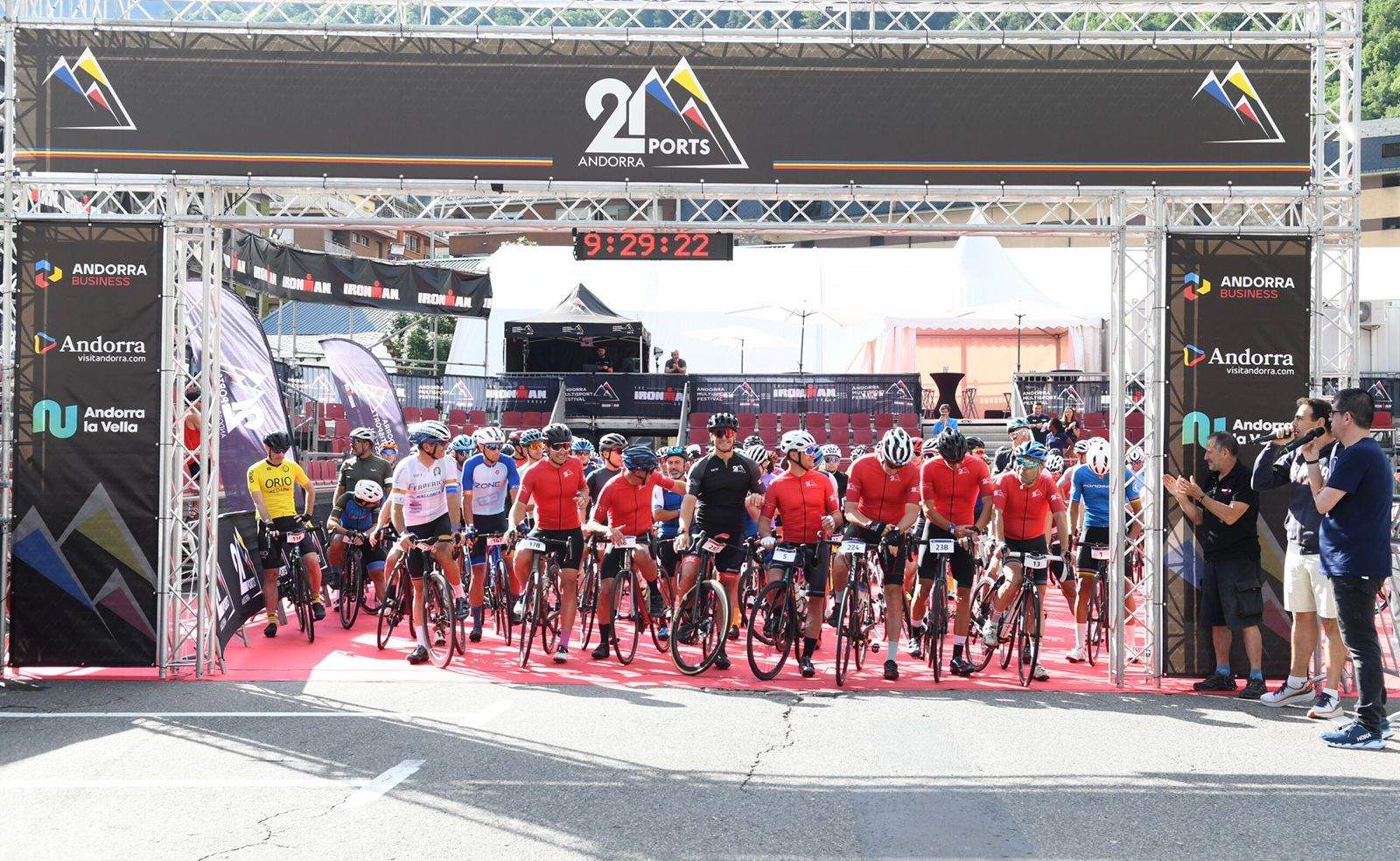 Sortida de l'Andorra 21 Ports, la primera prova del Multisport Festival.