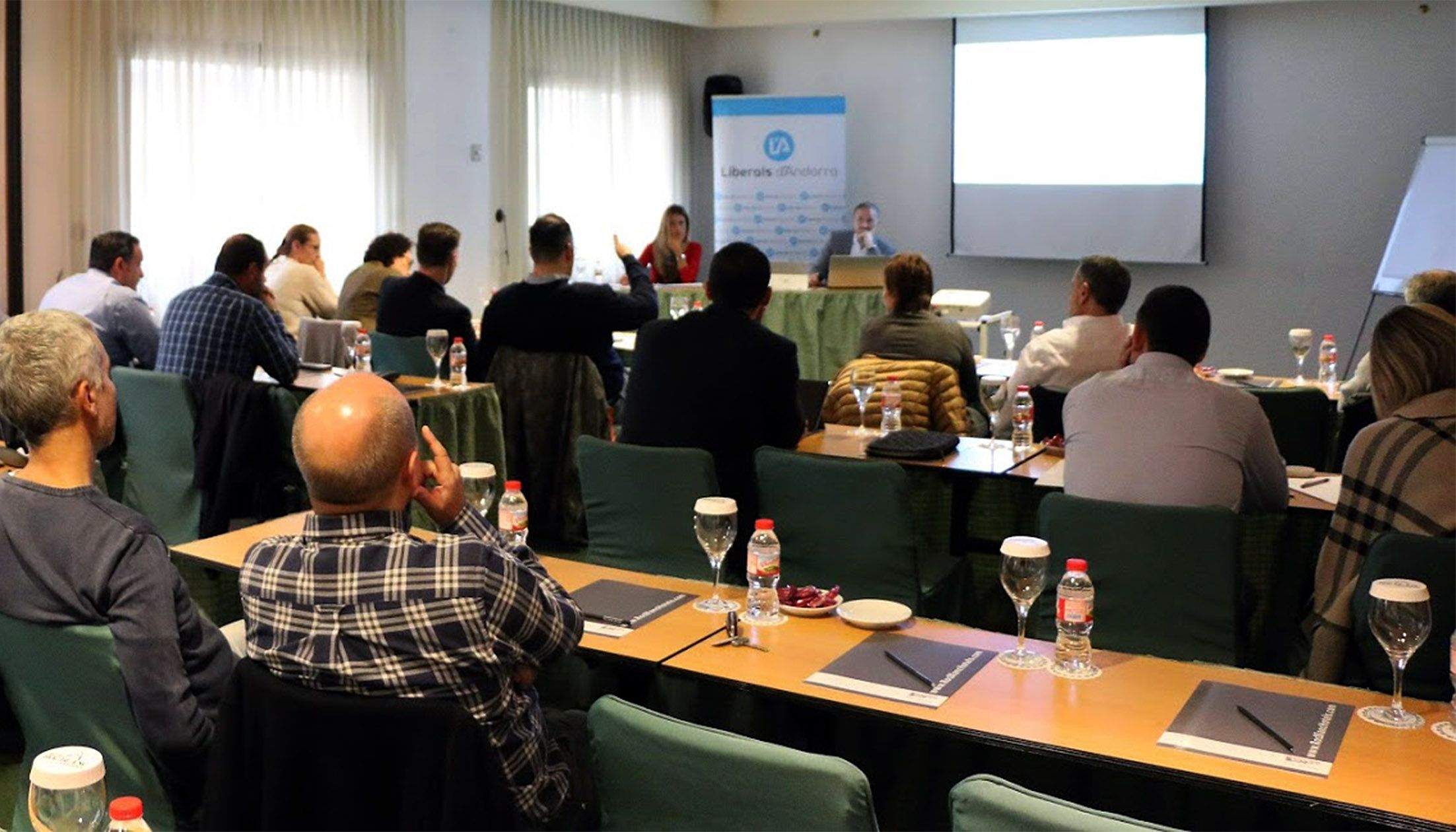 El seminari liberal ha reunit una quarantena de militants durant tota la jornada d'aquest dissabte en un conegut hotel d'Escaldes.