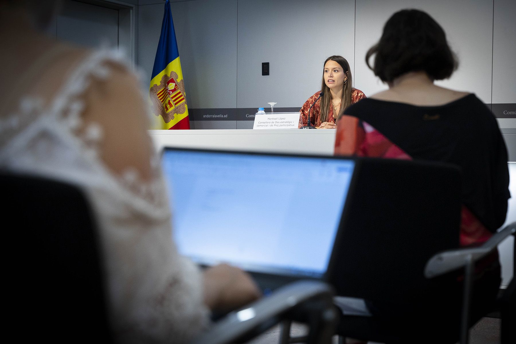 La consellera de Desenvolupament Estratègic i Comercial i de Projectes Participatius, Meritxell López, en la roda de premsa.