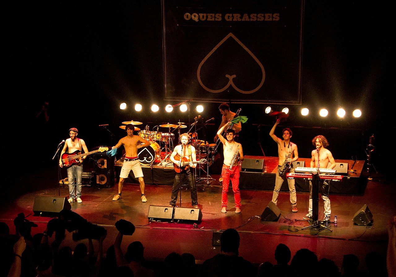 Oques Grasses, durant una actuació.