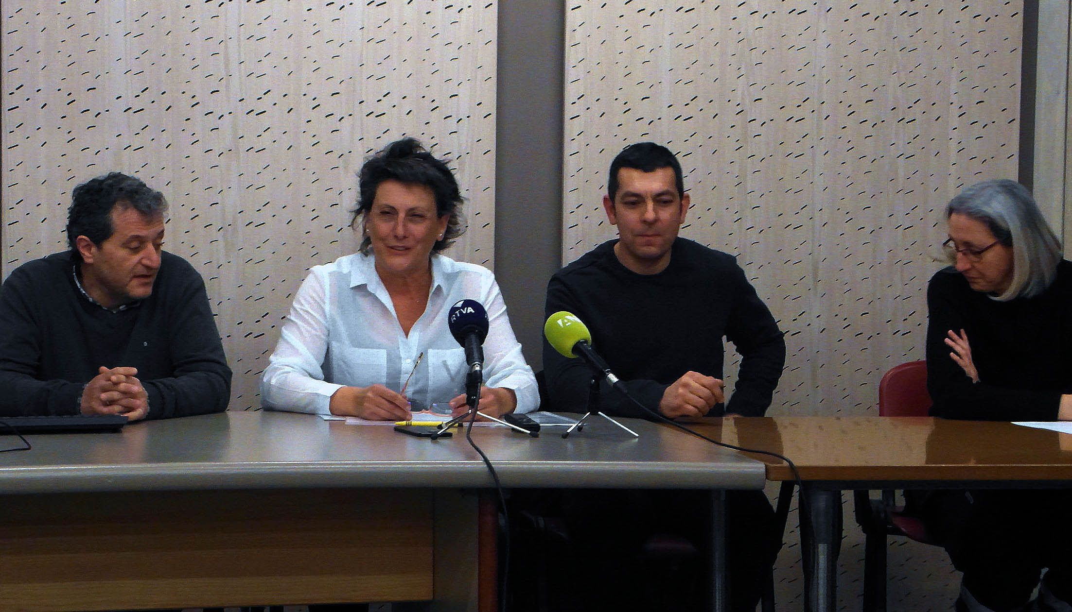 Cristian Asensio, Emi Matarrodona, Jesús Núñez i Laura Fabregat en la compareixença del Sitca.