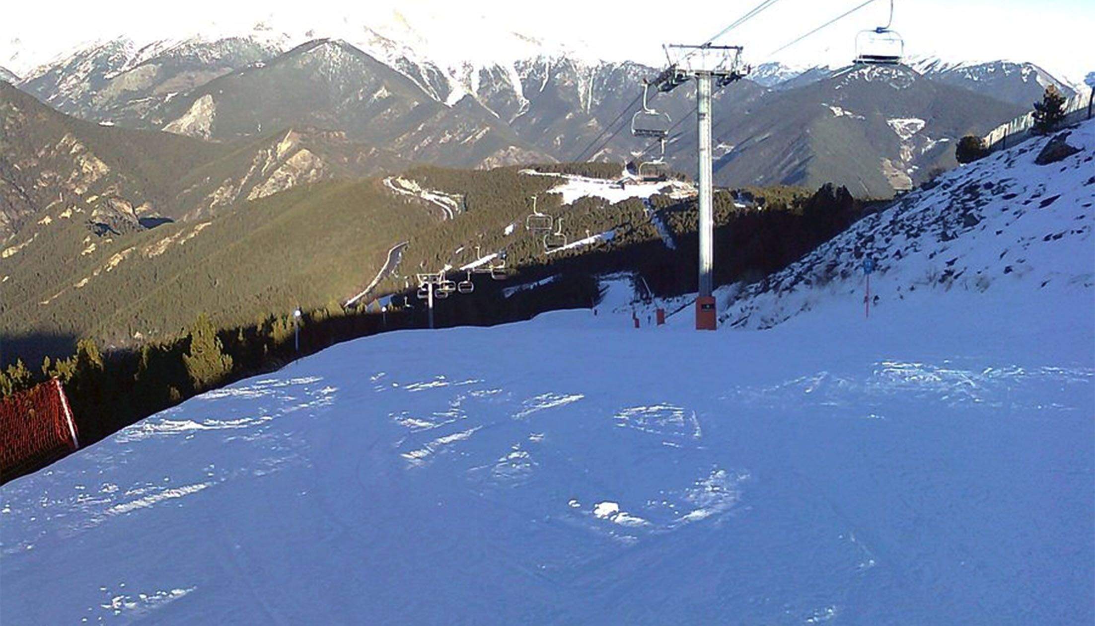 La col·lisió final la va patir l'afectada a la pista Besur II, blava, del sector de Pal.