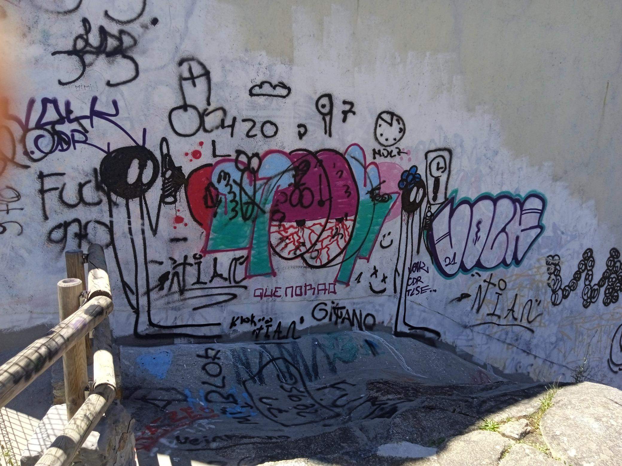 Espais de la zona en qüestió ben pintats.