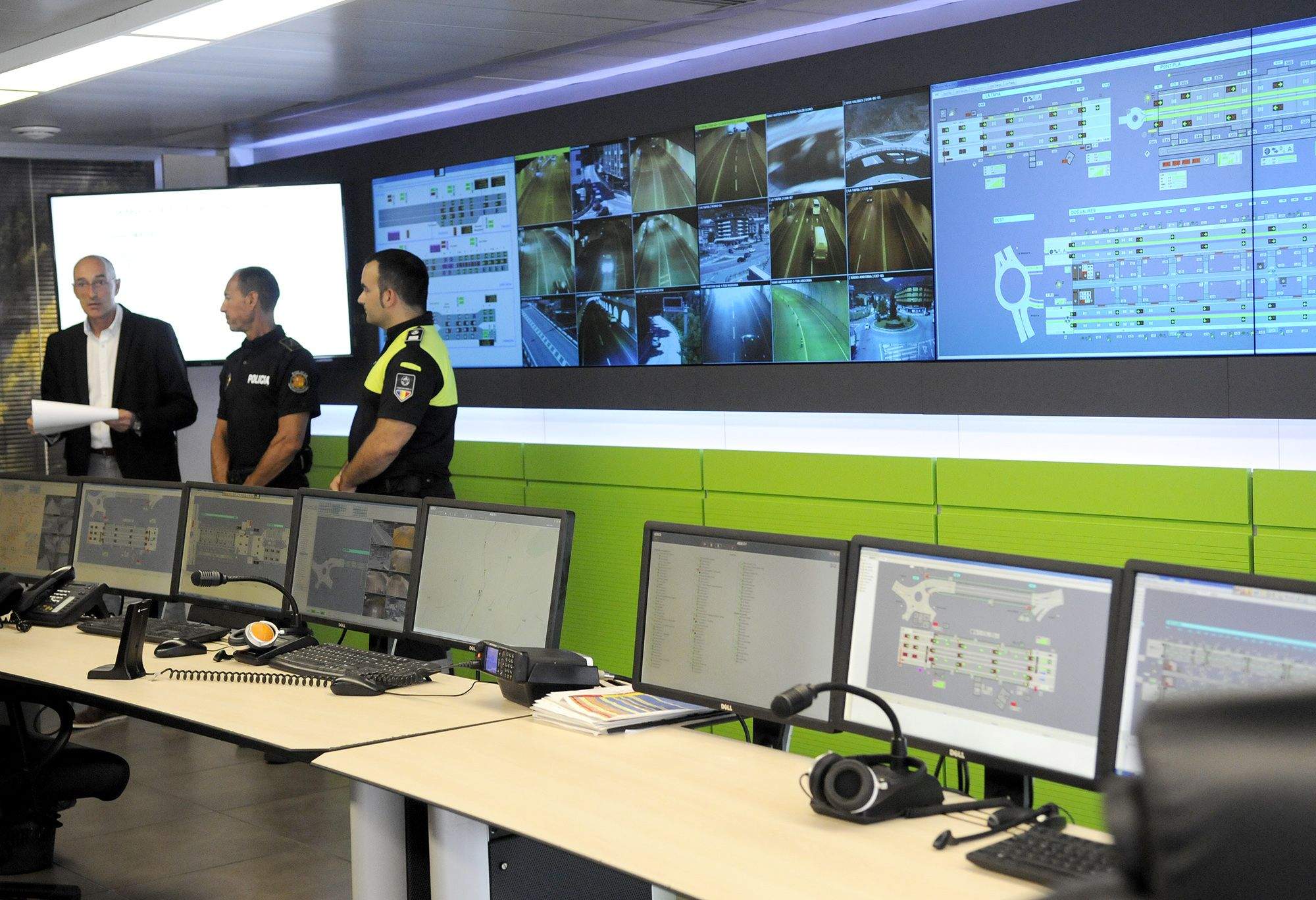 Les càmeres es controlen des del centre nacional del trànsit.