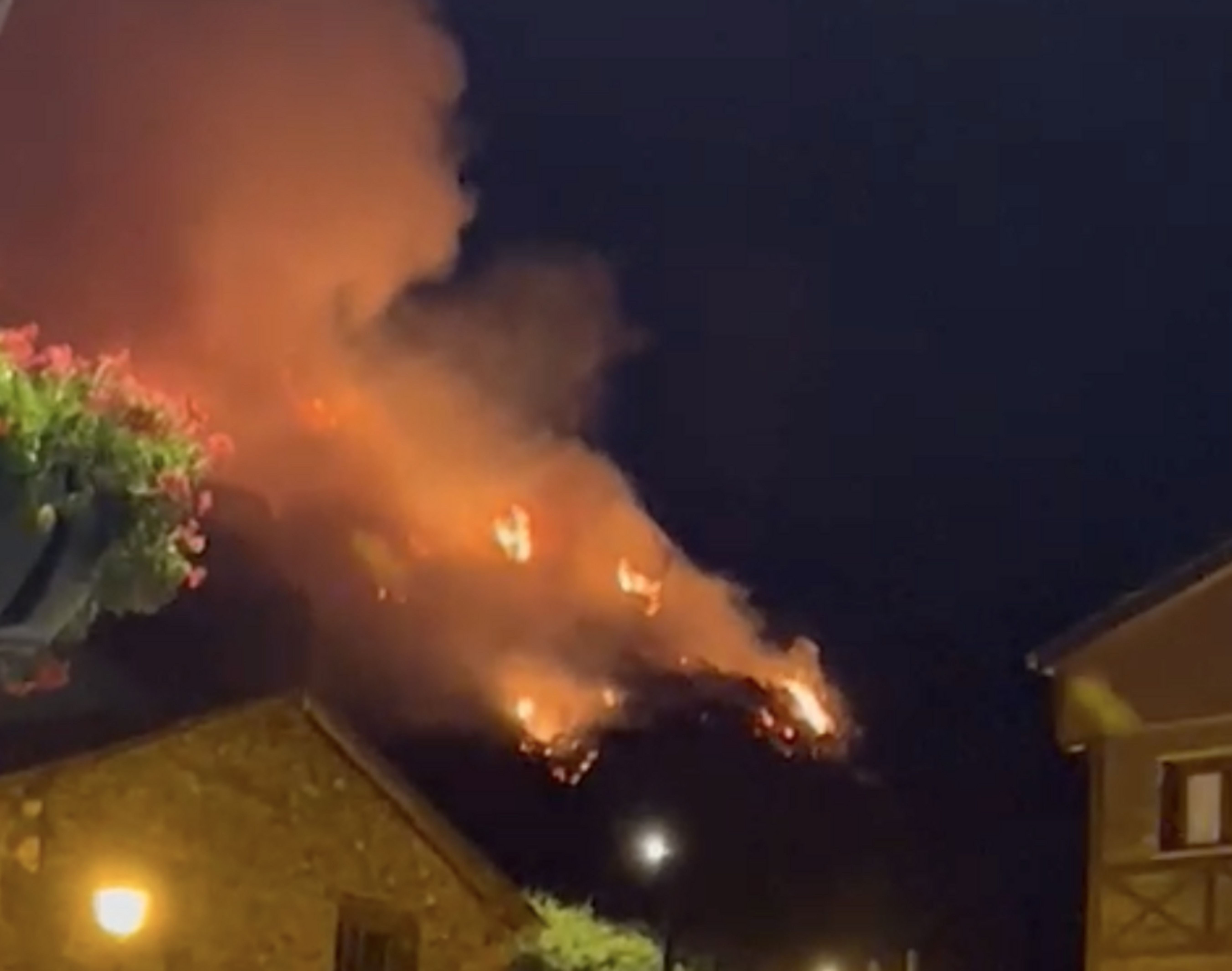 Les flames ben vives.