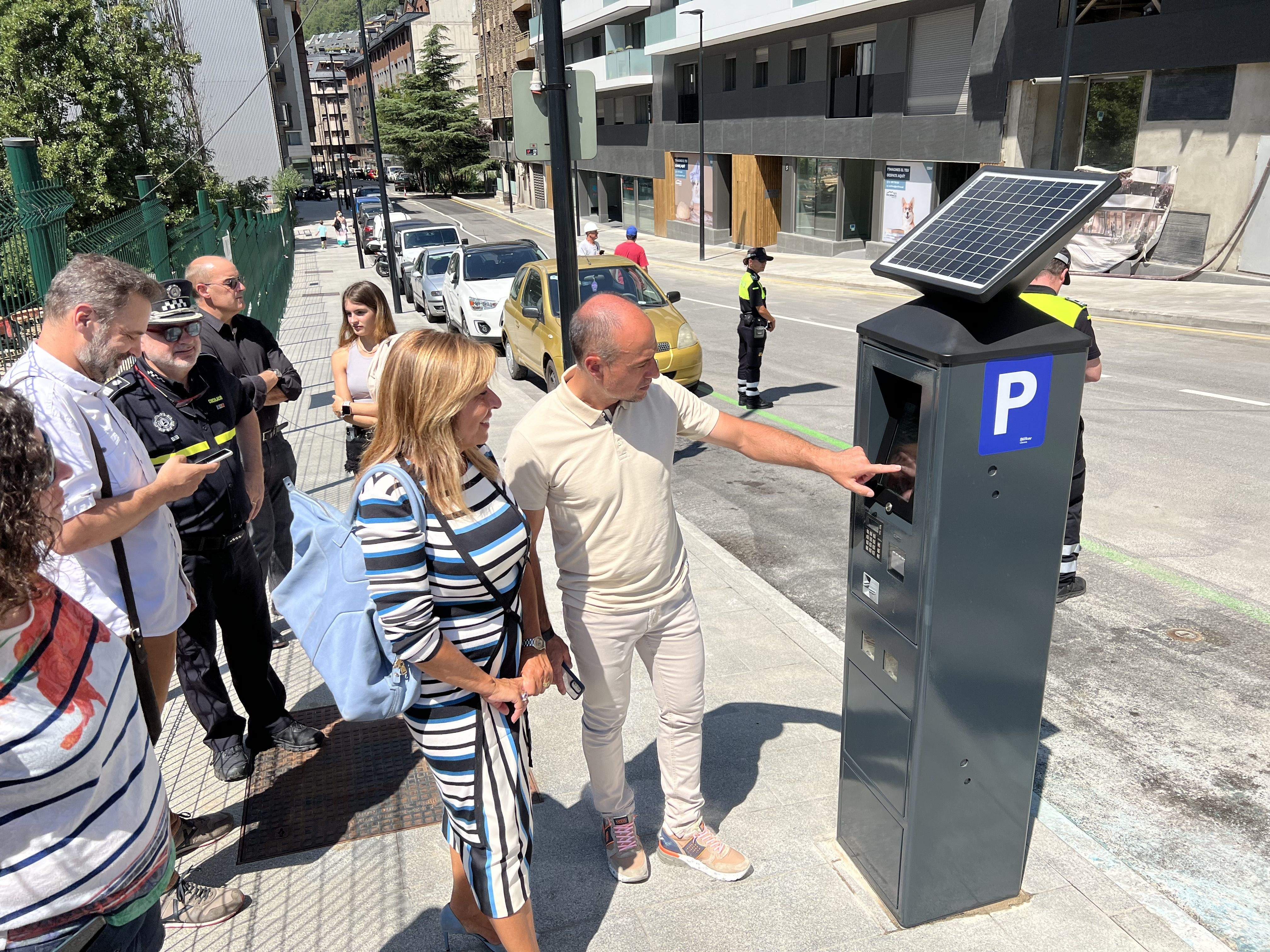 El nou parquímetre al carrer de la Grau.