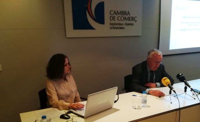 La directora i el president de la Cambra, Pilar Escaler i Miquel Armengol durant la roda de premsa d'aquest dijous.