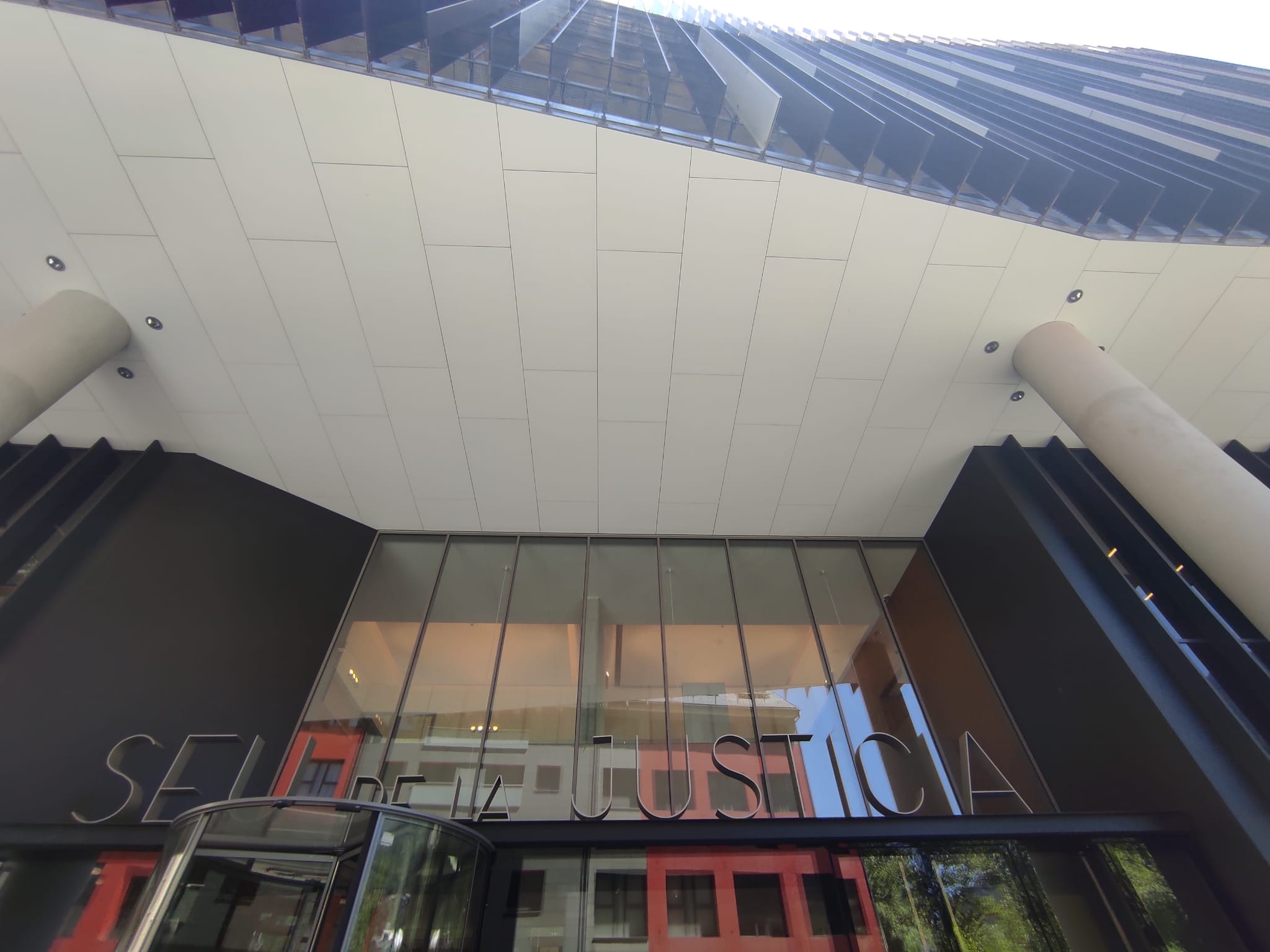 Una imatge de la façana principal de la Seu de la Justícia aquest dijous.