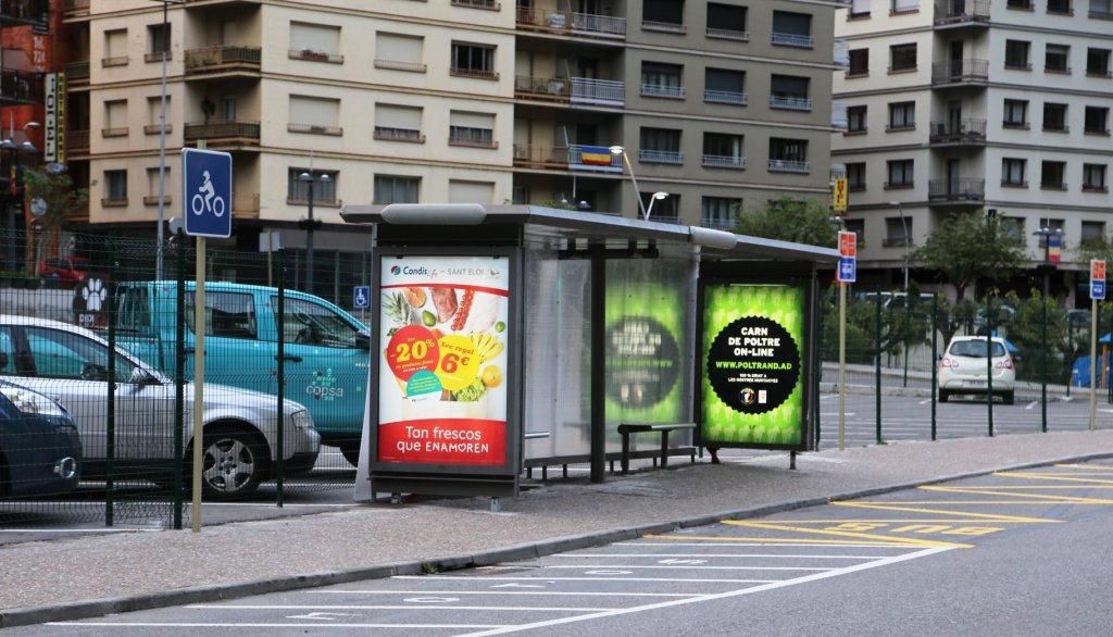 La nova parada de bus en sentit Andorra la Vella i Escaldes-Engordany a l'avinguda Rocafort