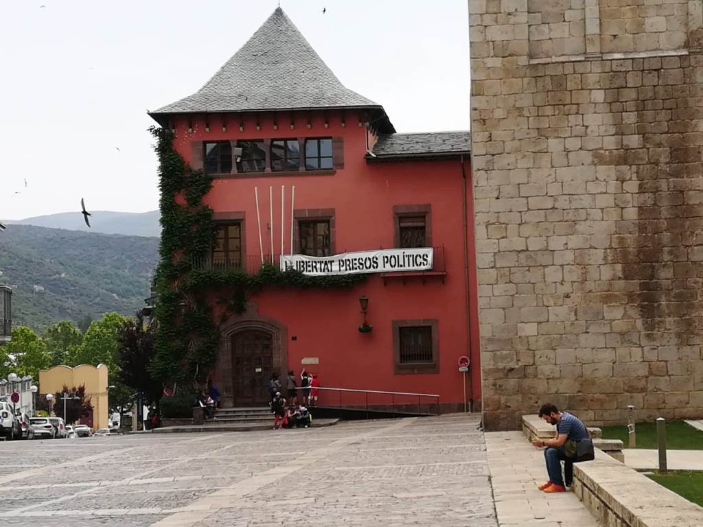 L'edifici de l'ajuntament de la Seu d'Urgell.