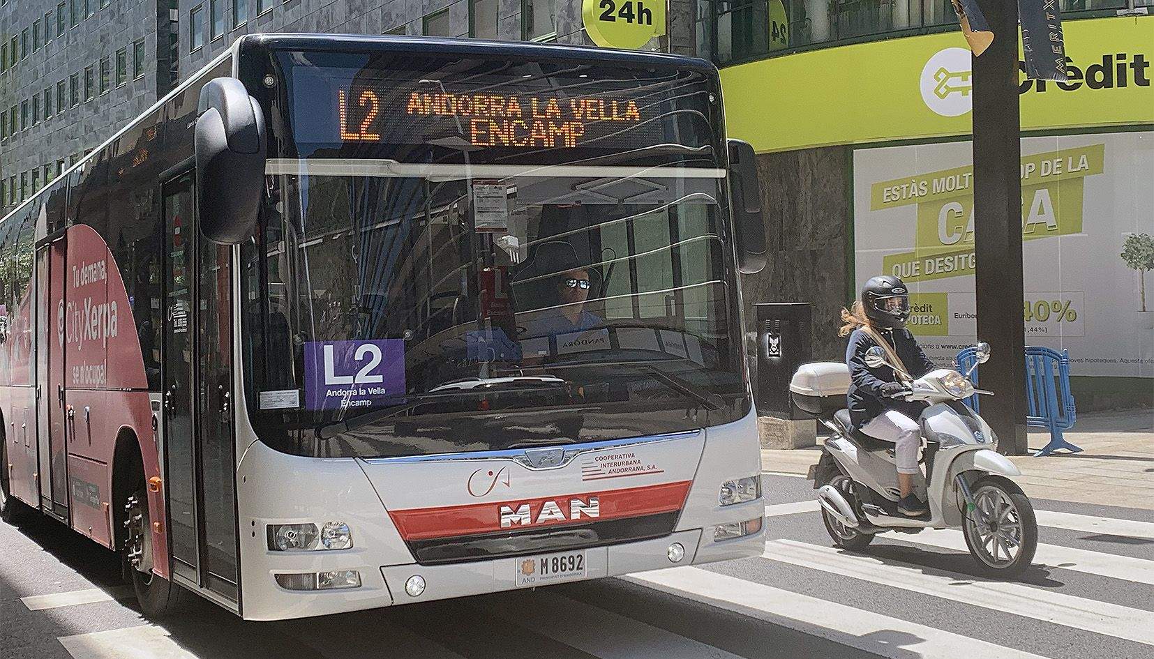 El sector del transport de viatgers està remogut. El sector del transport de viatgers està remogut.