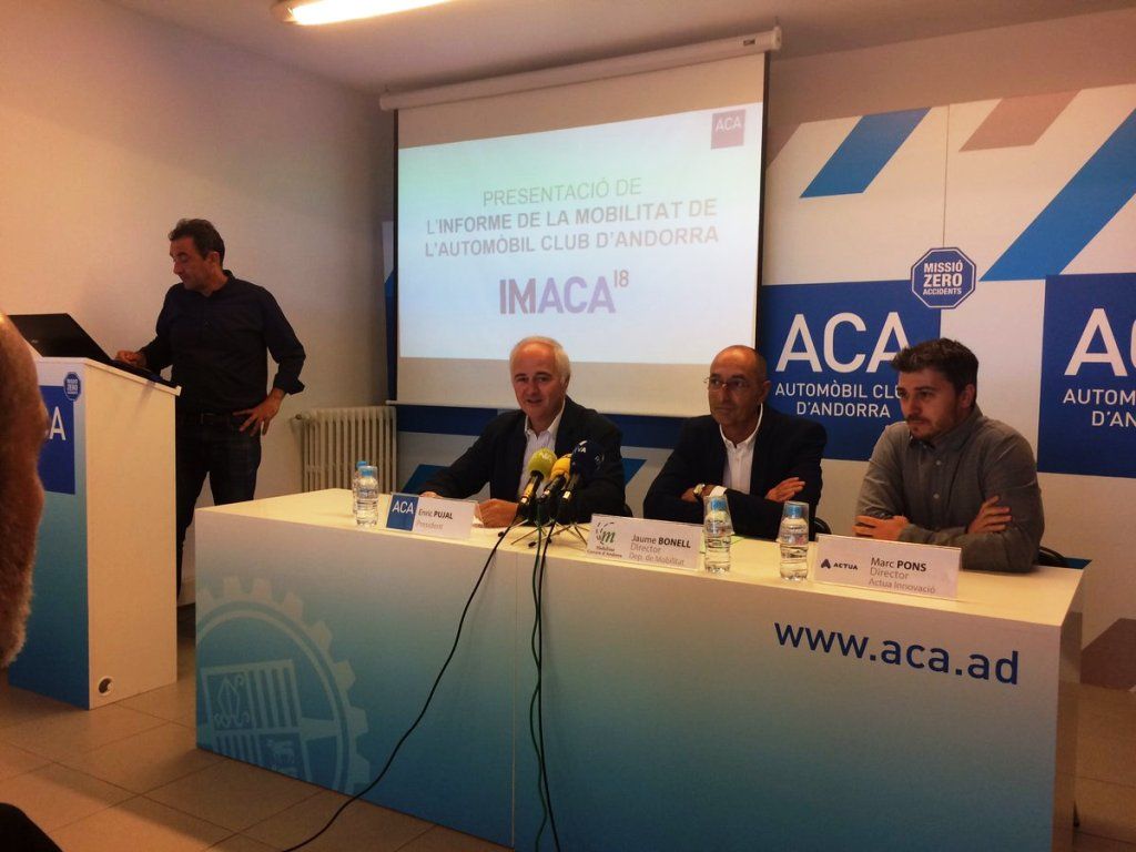 Un moment de la roda de premsa de presentació de l'informe.