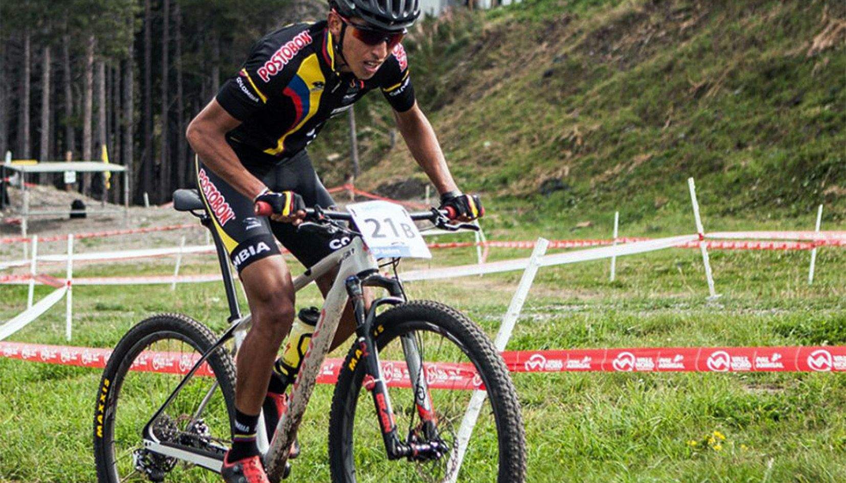 Egan Bernal competint a Vallnord el 2015.