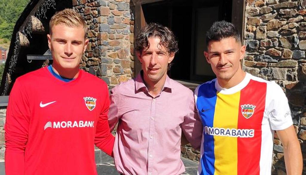 Bañuz, el director esportiu de l'FC Andorra, Jaume Nogués, i Loureiro