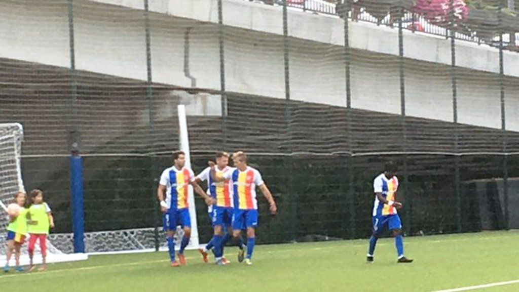 Els jugadors de l'FC Andorra celebren el gol.