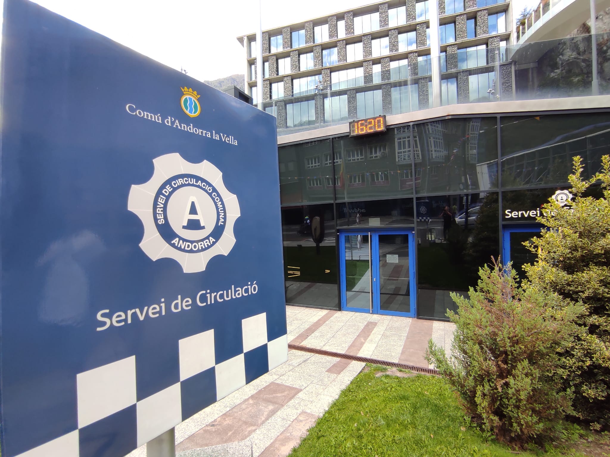El servei de circulació fins ara recollia, custodiava i enviava els objectes perduts a la policia.