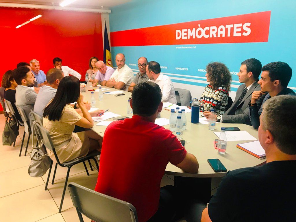 Un moment de la reunió de l'executiva de Demòcrates