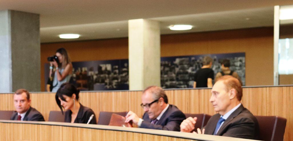 Els consellers de terceravia durant la sessió d'aquest dijous