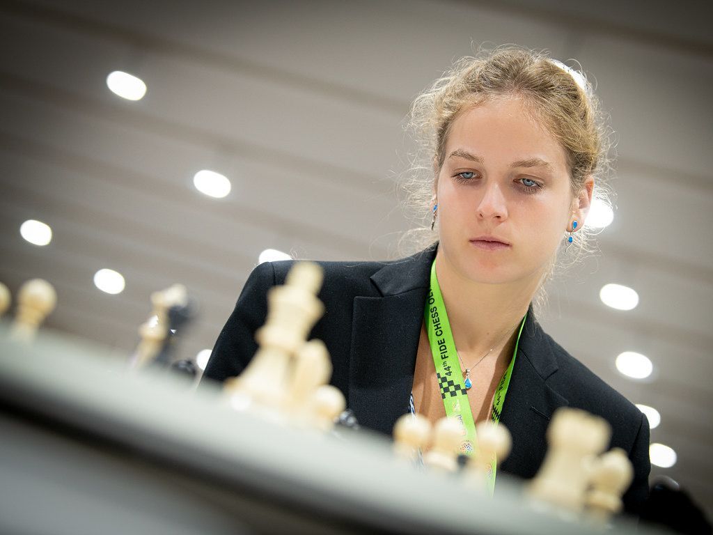 Andrea Henderson concentrada durant la partida.