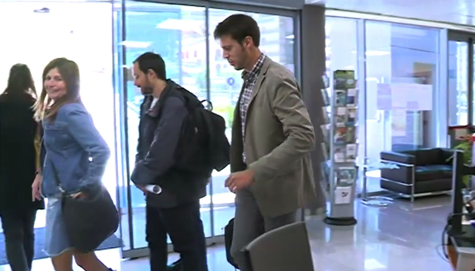 Cerni Cairat i altres membres de Desperta Laurèdia en una visita al comú.