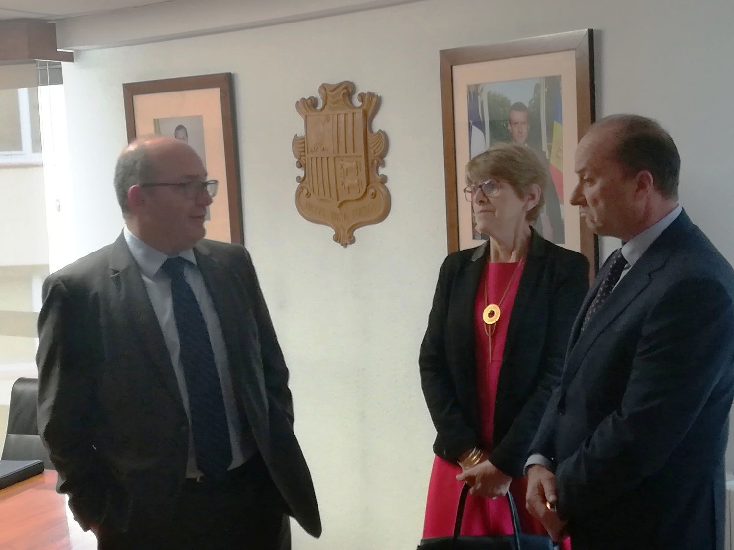 ls fiscals generals d'Andorra i Tolosa, Alfons Alberca i Monique Olivier; i el ministre de Justícia i Interior, Josep Maria Rossell. ls fiscals generals d'Andorra i Tolosa, Alfons Alberca i Monique Olivier; i el ministre de Justícia i Interior, Josep Maria Rossell.