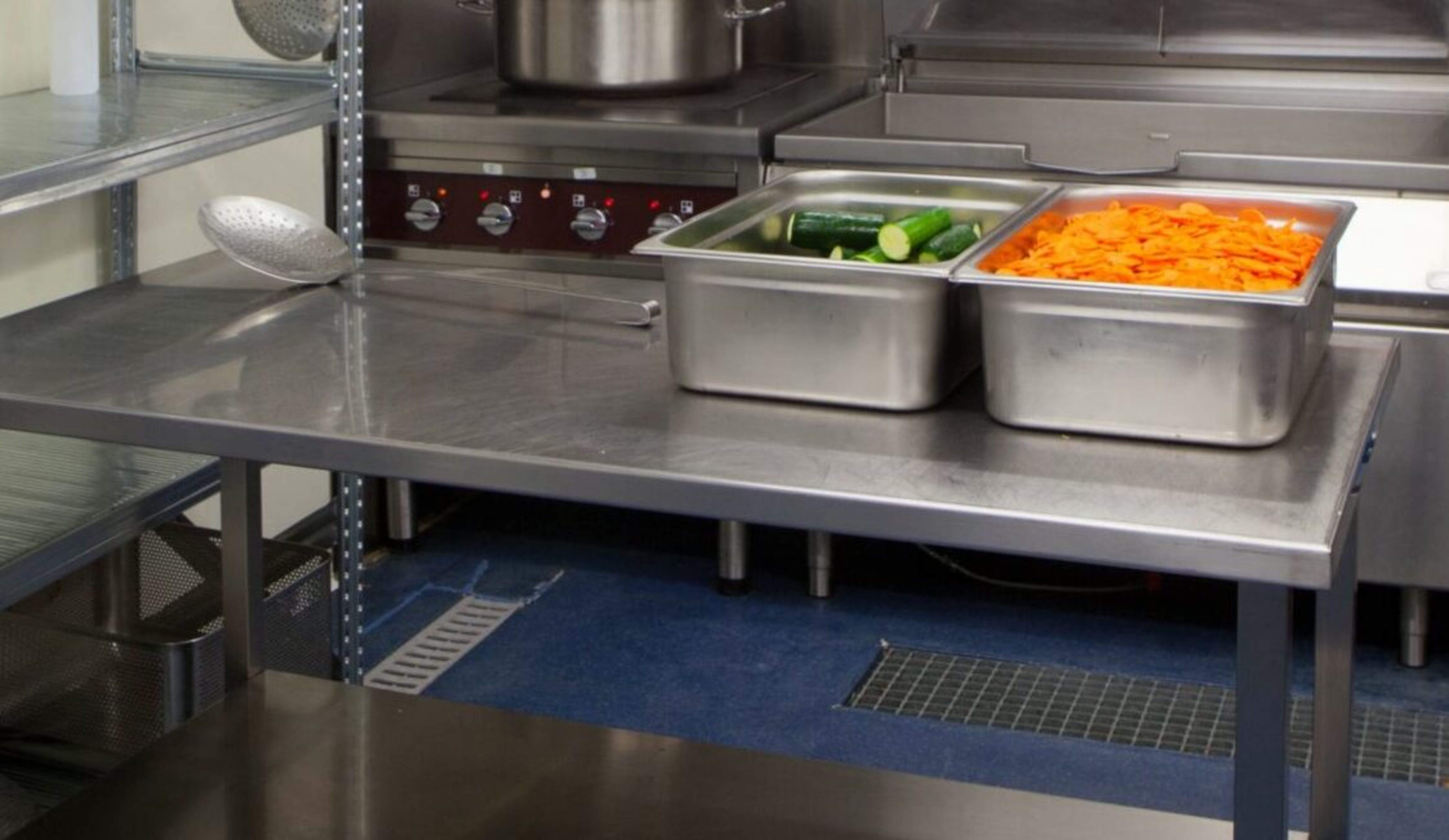 Els àpats del Calones i d'Escaldes es cuinarien en les mateixes instal·lacions.