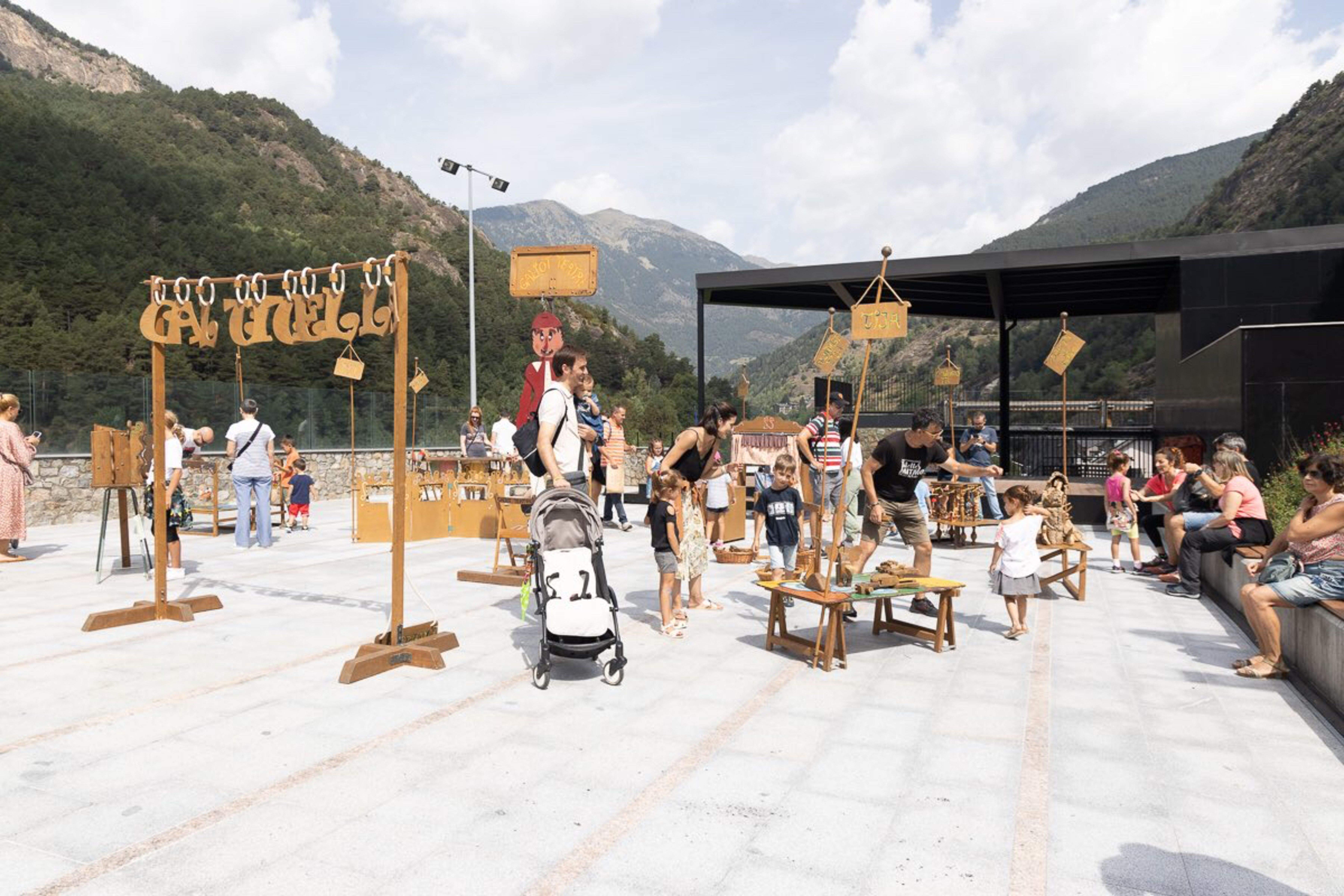 'Cal Titella' aquest matí a la plaça de la Closa d'Ordino.