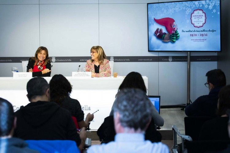 Conxita Marsol i Mònica Codina durant la roda de premsa d'aquest dilluns.