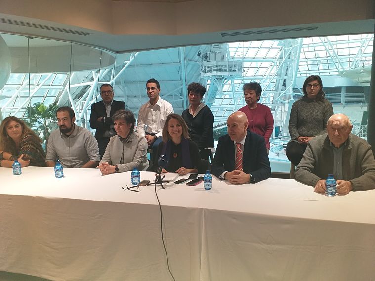 Els integrants de la candidatura del PS durant la presentació.