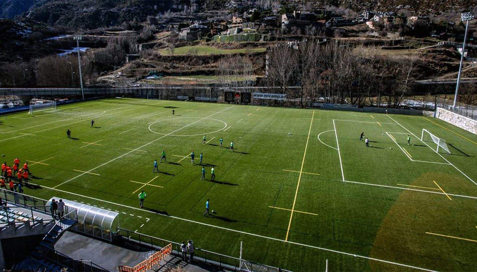 El recinte de Prada de Moles serà l'escenari del partit.