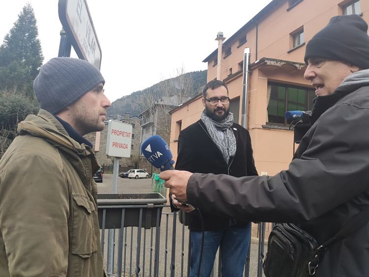 Jordi Jiménez atén els periodistes.