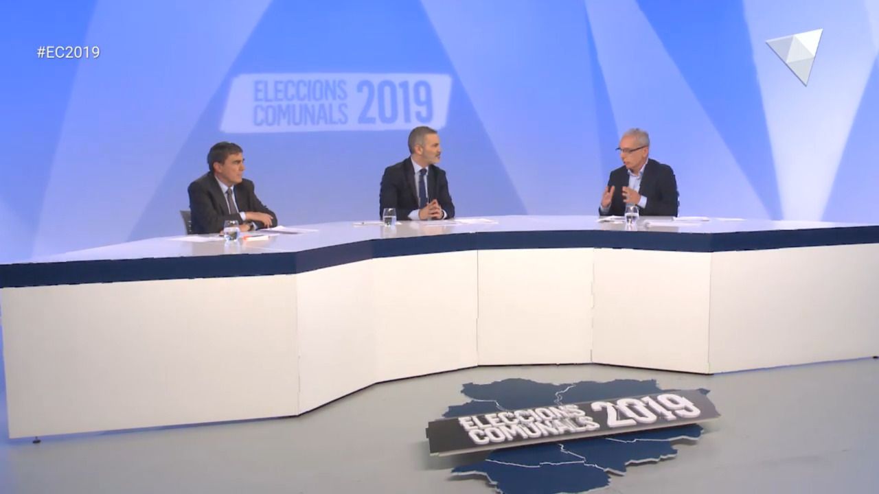 Un instant del debat.