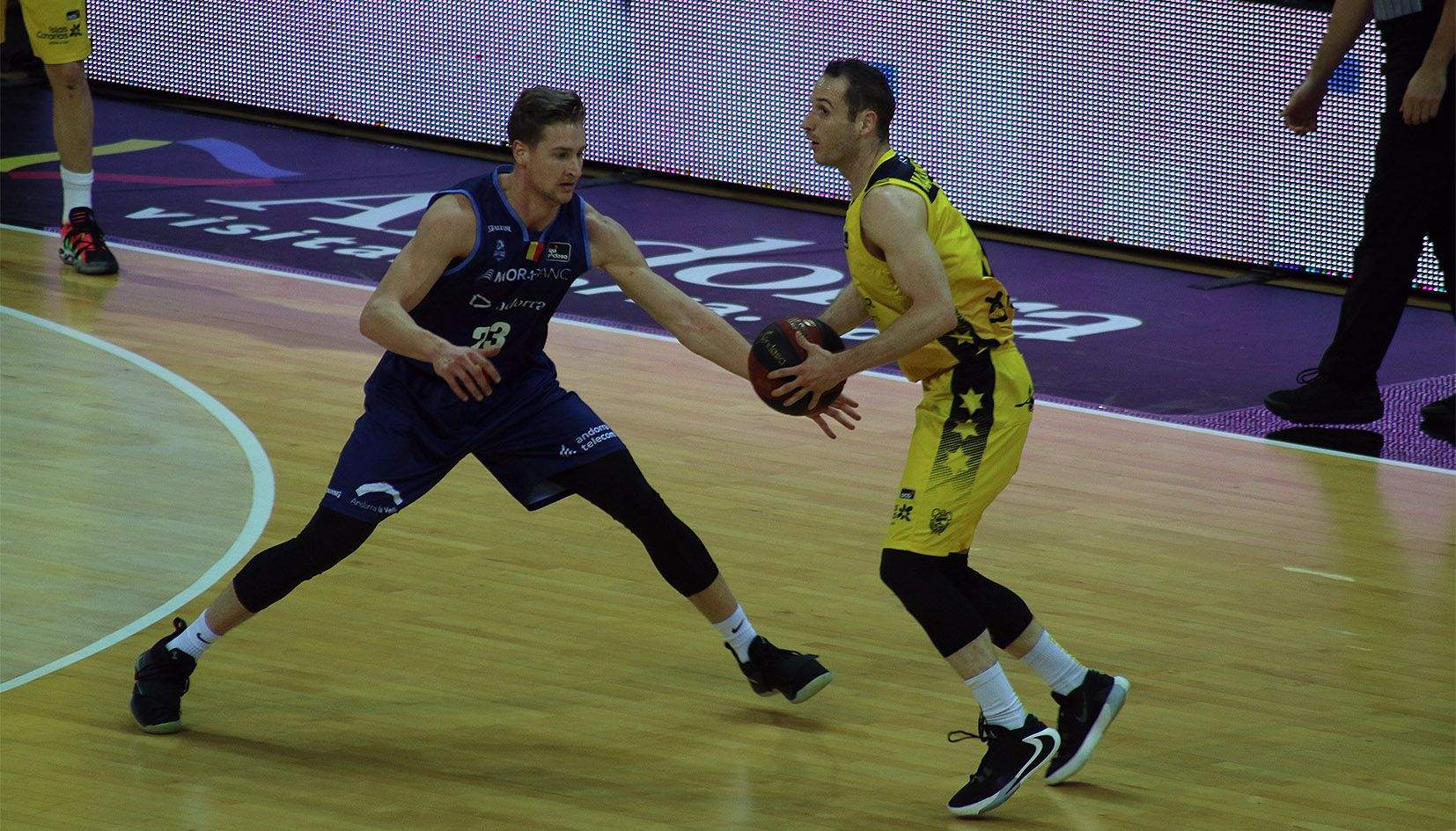 Marcelinho Huertas ha dirigit bé el seu equip; David Walker, en canvi, ha estat molt erràtic.