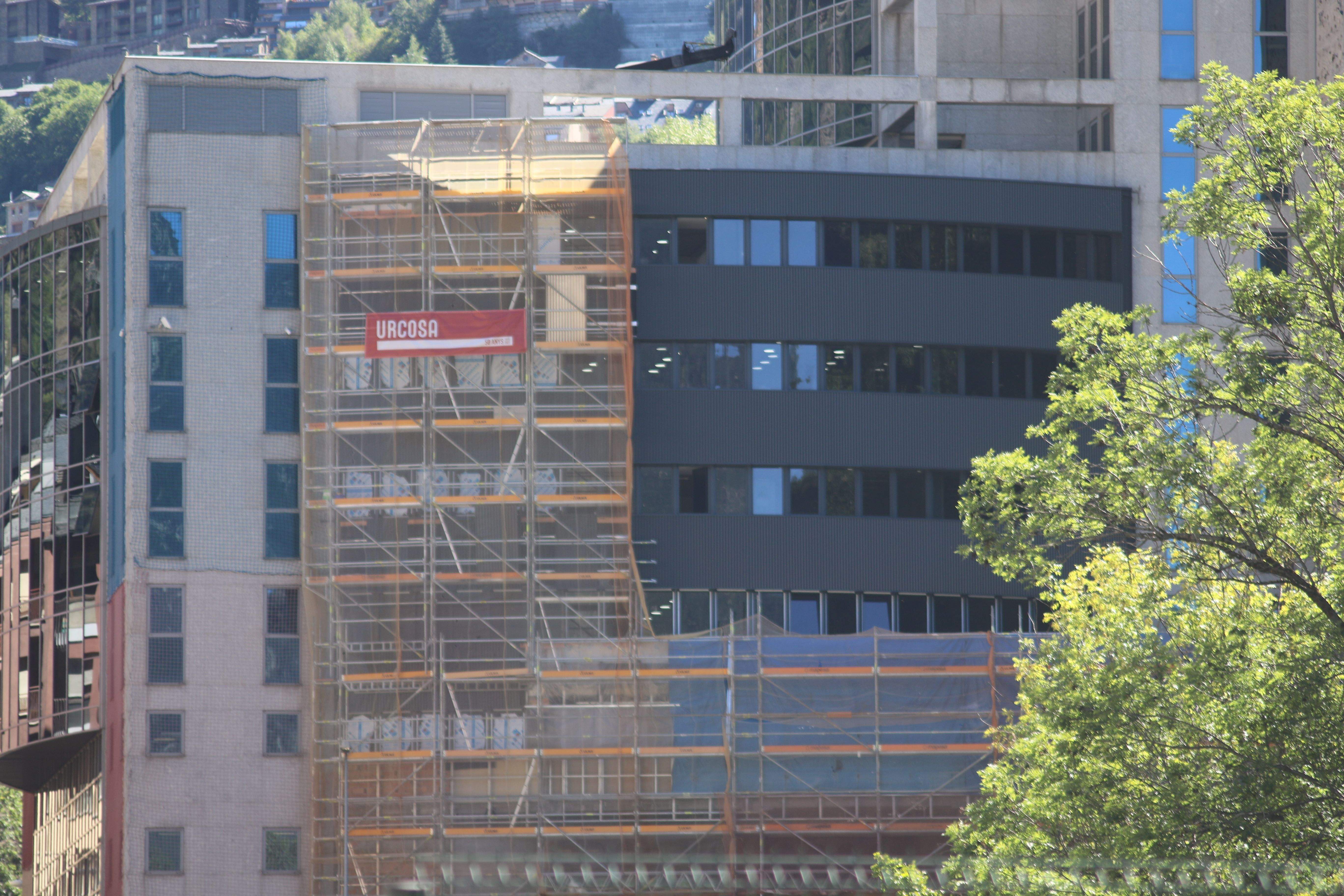 Els canvis en la façana ja són ben visibles.