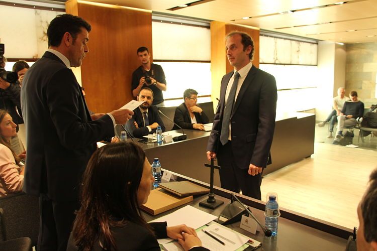Gilbert Blasi jura el càrrec com a secretari general del comú.