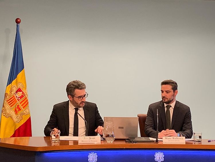 Jover i Ballestà, durant la roda de premsa.