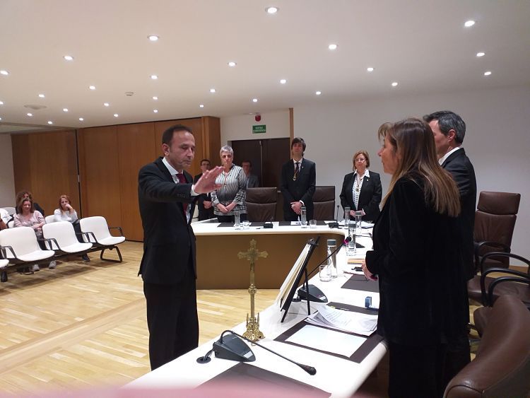Marsol pren jurament a Angel Grau com a nou secretari general del comú.
