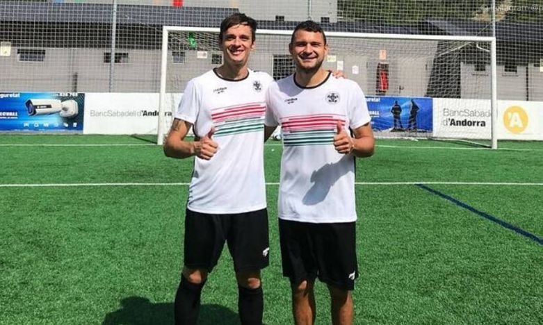 Pablo González, a la dreta, amb Nico Medina, quan es va anunciar el seu fitxatge per Lusitans.