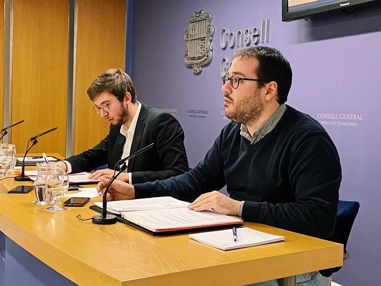 Roger Padreny i Carles Sánchez durant la roda de premsa.